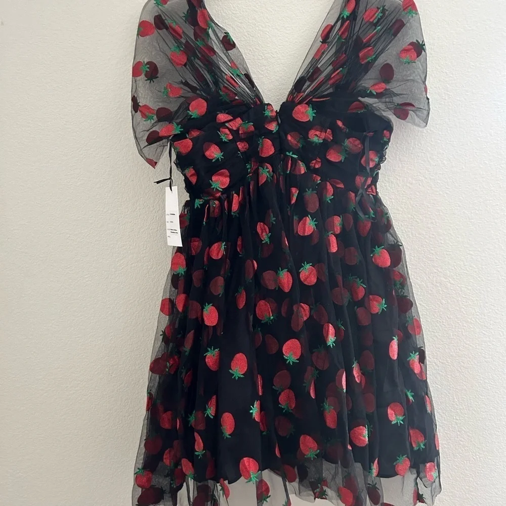 NWT Unique Vintage Black Strawberry Dress Large 10/12 strawberry novelty dress - Picture 4 of 13